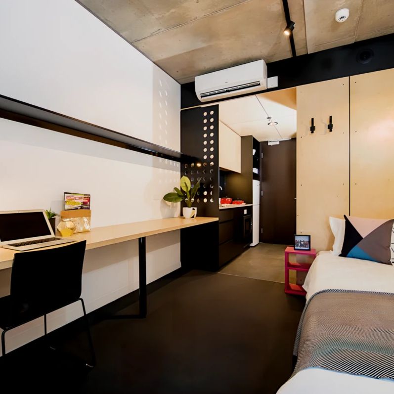 Studio Standard - Photo 1