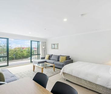 Spacious studio! - Photo 4