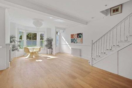 Greyhound Road, London, NW10 - Photo 2