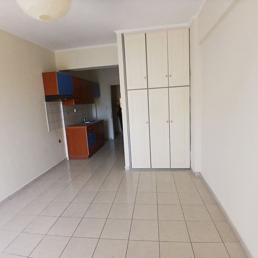 Studio/Γκαρσονιέρα για ενοικίαση Ταραμπούρα (Πάτρα) - Photo 1