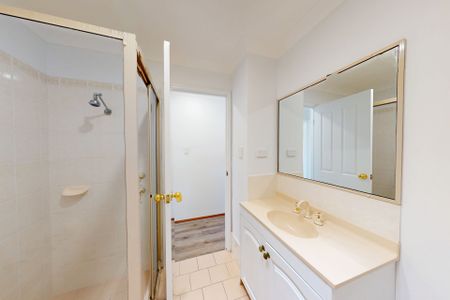 3/3 Marks Point Road, Marks Point NSW 2280 - Photo 2