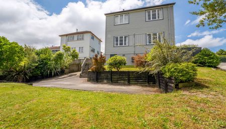 Essential Essex - Photo 5