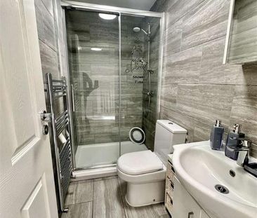 Bilton Road, Perivale, Greenford, UB6 - Photo 1