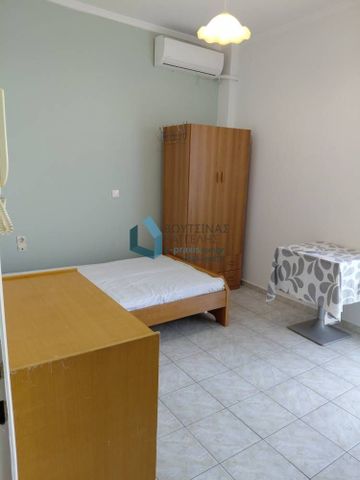 Studio/Γκαρσονιέρα για ενοικίαση Κέντρο (Ρίο) - Photo 3