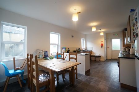 4 College Road - Photo 2