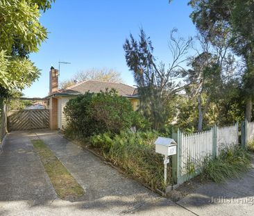 12 Keerok Avenue, Seaford - Photo 2