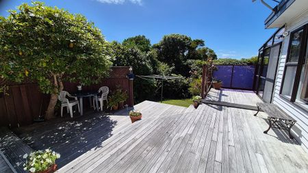Ready to move in, Fully Furnished, Views 4BR Ngaio - Photo 5