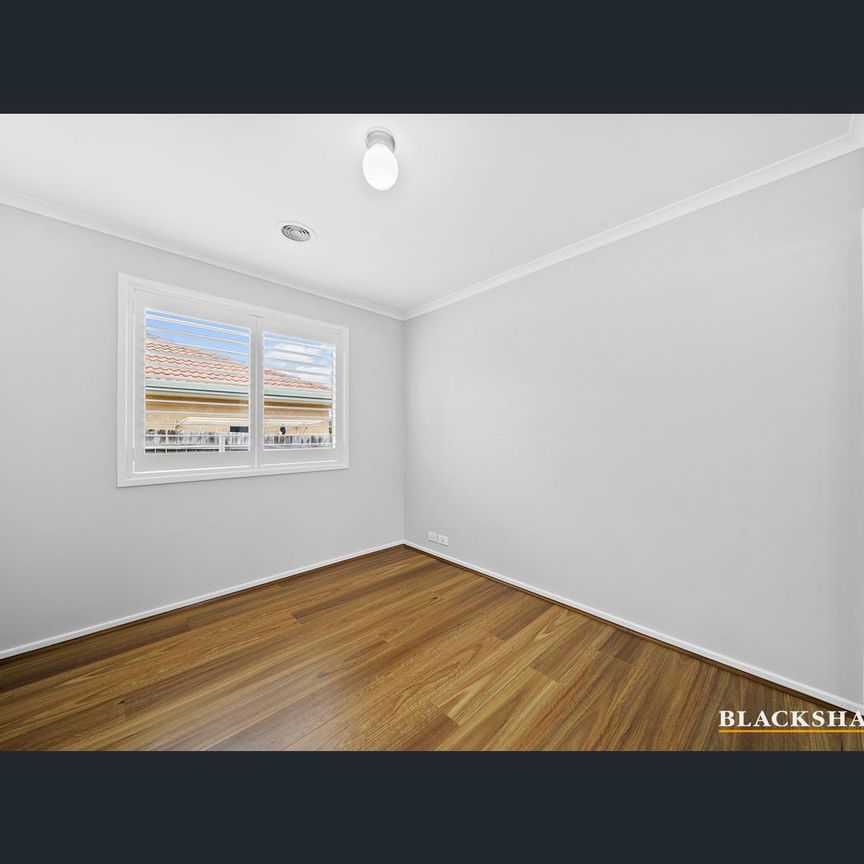 12 Dora Street, Jerrabomberra, NSW 2619 - Photo 1