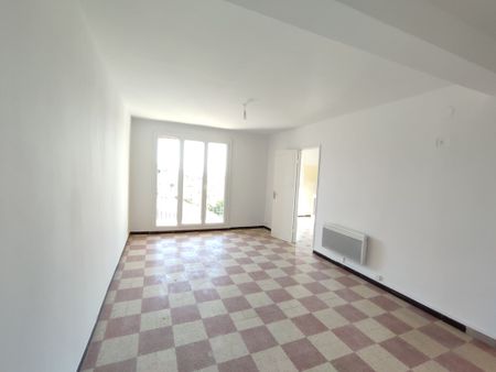 Appartement 3 pièces 56m2 MARSEILLE 14EME 800 euros - Photo 2