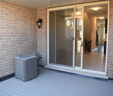 For Lease - 2958 Whites Road, Pickering, Ontario - Photo 6