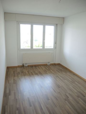 Familienfreundliche Wohnung mit Balkon zu vermieten! - Photo 2