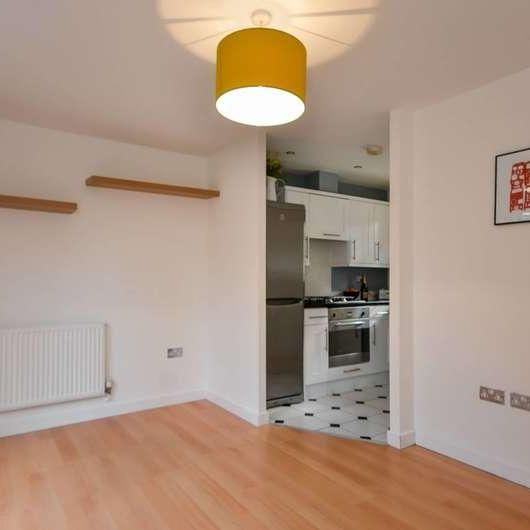 Pascal Mews, Crystal Palace, SE19 - Photo 1