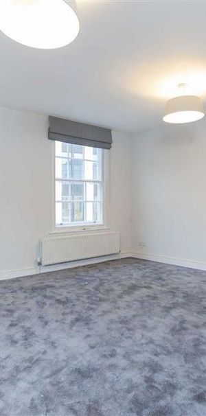 3 bedroom flat to rent - Photo 1