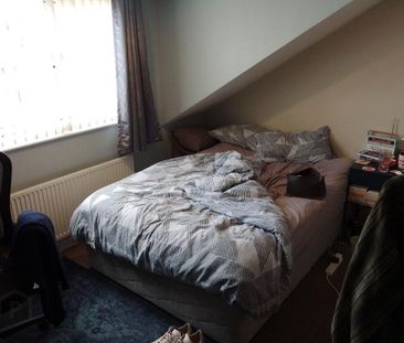 140 Dunluce Avenue, Belfast, BT9 7AZ - Photo 2