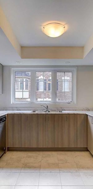 For Lease - 2698 Deputy Minister Path, Oshawa, Ontario - Photo 1