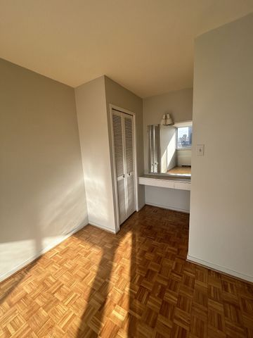 235 Somerset Street West, Centretown, Ottawa, ON - Photo 3