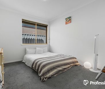 Spacious 4 x 2 Family Home in Prime Carlisle Location - Photo 6