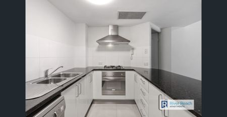 Resort Lifestyle, only Minutes to the CBD - Photo 5