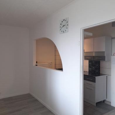 M-3 W CENTRUM RYBNIKA 1.200 PLN - Zdjęcie 1