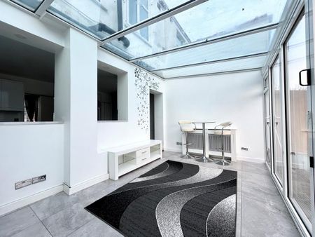 2 bedroom terraced house to rent - Photo 5