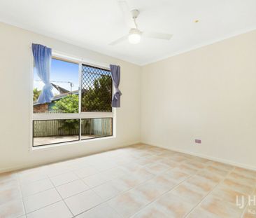 QUIET YET HANDY LOCATION! - Photo 5