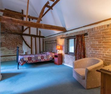 2 bedroom semi-detached house to rent - Photo 5