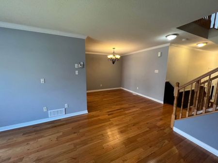 For Lease - 521 Louis Toscano Drive, Orleans - Cumberland and Area, Ontario - Photo 2