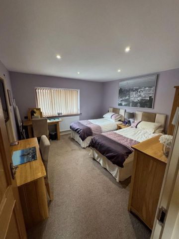 2 bedroom semi-detached bungalow to rent - Photo 4