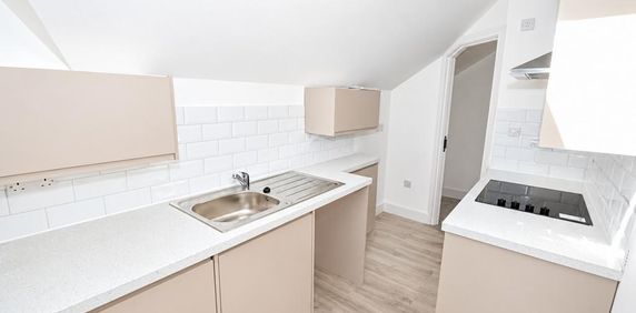 1 bedroom flat to rent - Photo 2