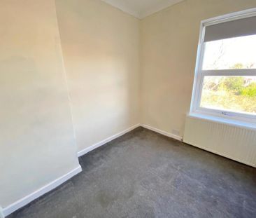 2 bedroom house to rent - Photo 3