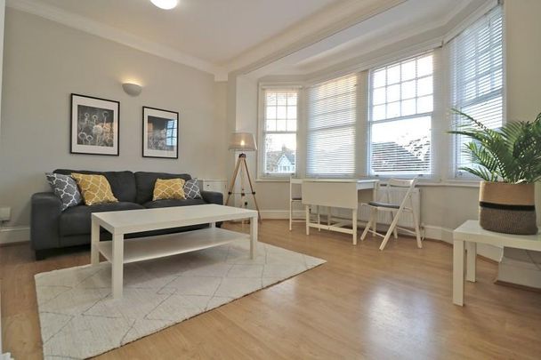 1 bedroom flat to rent - Photo 1