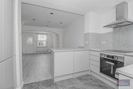 2 bedroom terraced house to rent - Photo 5