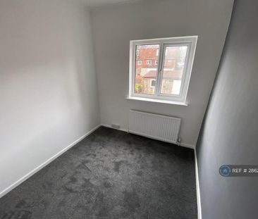 2 bedroom end of terrace house to rent - Photo 5