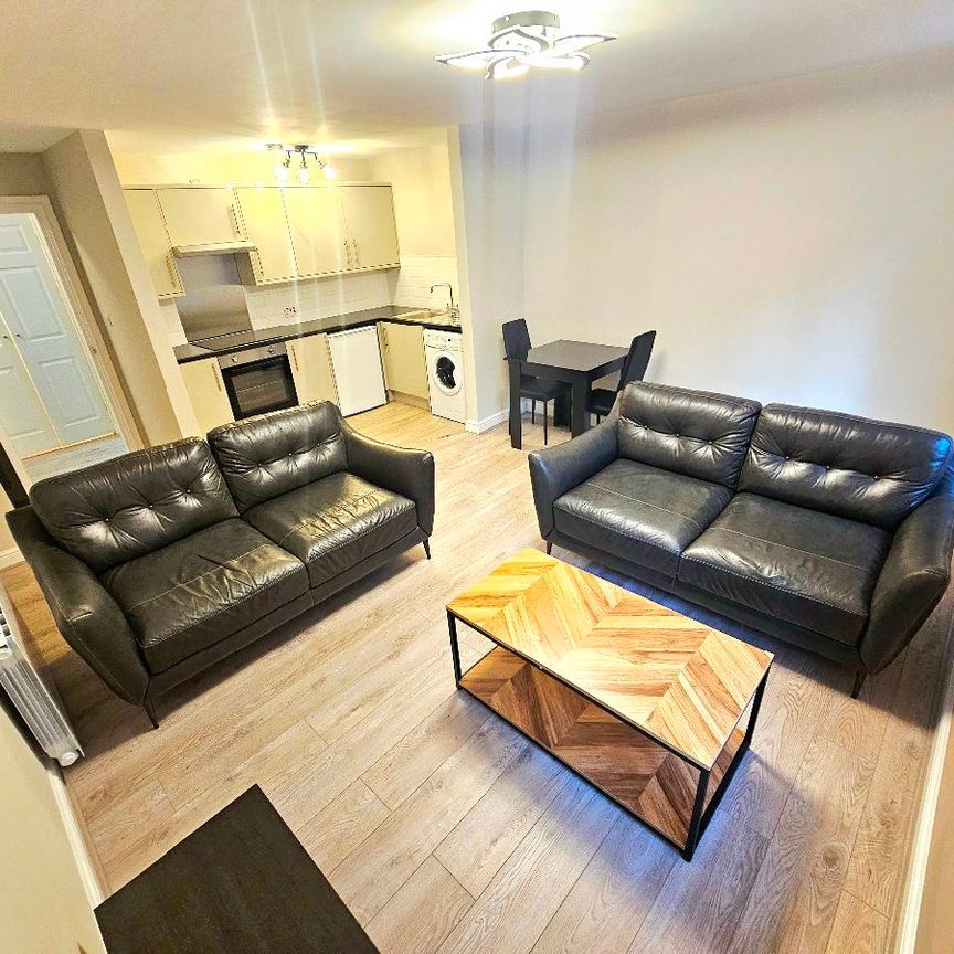 Victoria Crescent, Eccles, Manchester, M30 - Photo 1