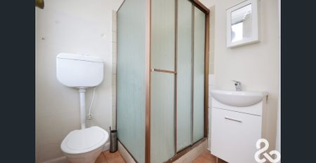 All at your door step - Photo 5