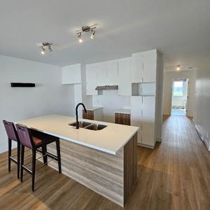 À Drummondville: MODERNE et LUMINEUX 5 ½ – DISPONIBLE 1er mai - Photo 2