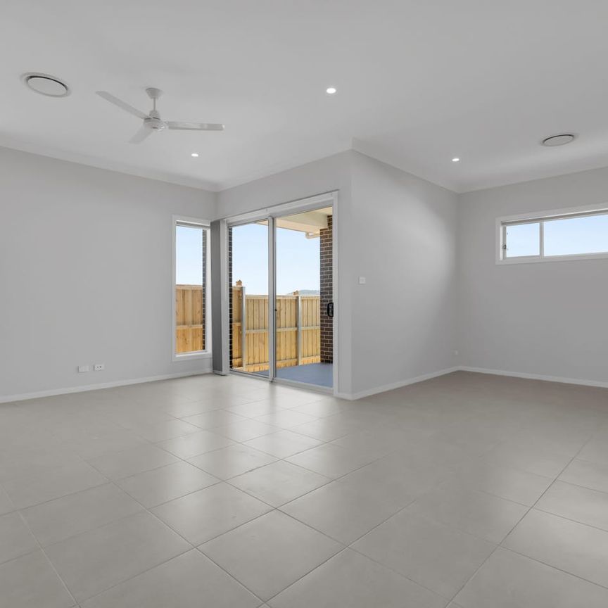 Brand new 4-bedroom home in Wilton - Photo 1