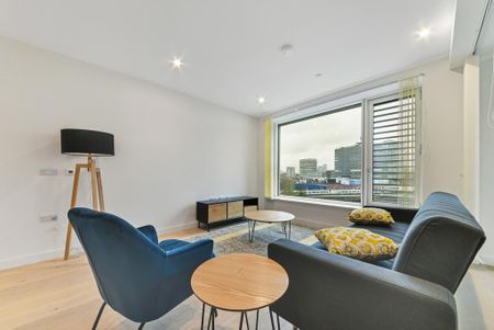 2 bedroom flat to rent - Photo 2