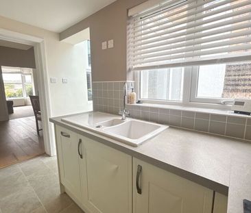4 Mount View, Muston, Filey - Photo 2