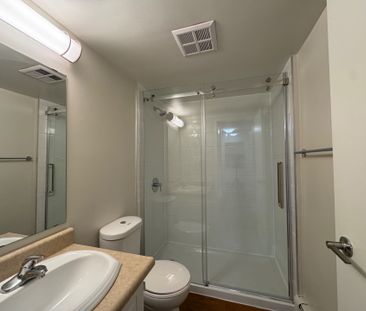 For Lease - 5611 Valley Way Unit# 319, Niagara Falls, Ontario - Photo 4