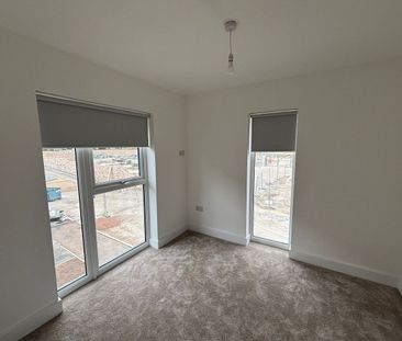 Maple Wood Close, Rotherham, Waverley - Photo 4