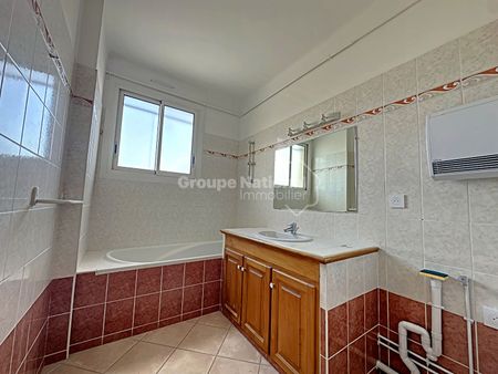 A louer Arles Trinquetaille T3 avec place parking, - Photo 2