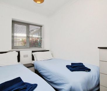 2 bedroom bungalow to rent - Photo 3