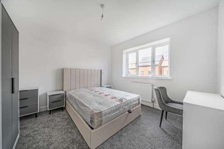 Hmo Eighth Avenue De, Aylesbury, HP21 - Photo 5