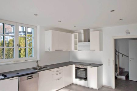 Exclu­si­ves Rei­hen­haus mit herr­li­chem Aus­blick - Photo 2