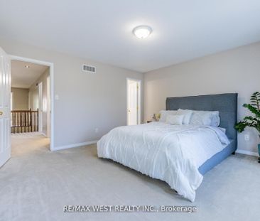 For Lease - 214 Castlegarth Crescent, Barrhaven, Ontario - Photo 5