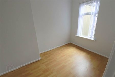 53 Ogilvie Street, Cregagh, Belfast, BT6 8NH - Photo 3