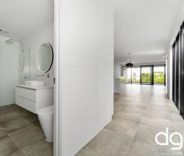 3 Saltbush Lane, North Coogee WA 6163 - Photo 4