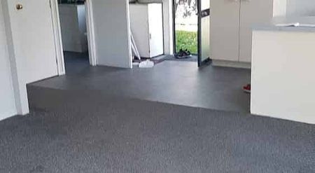 Charming 3BR New Lynn Retreat! - Photo 3