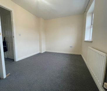 4 bedroom townhouse to rent - Photo 4